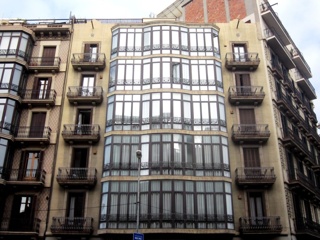 Reforma integral y cambio de uso edificio Ronda Universidad de Barcelona